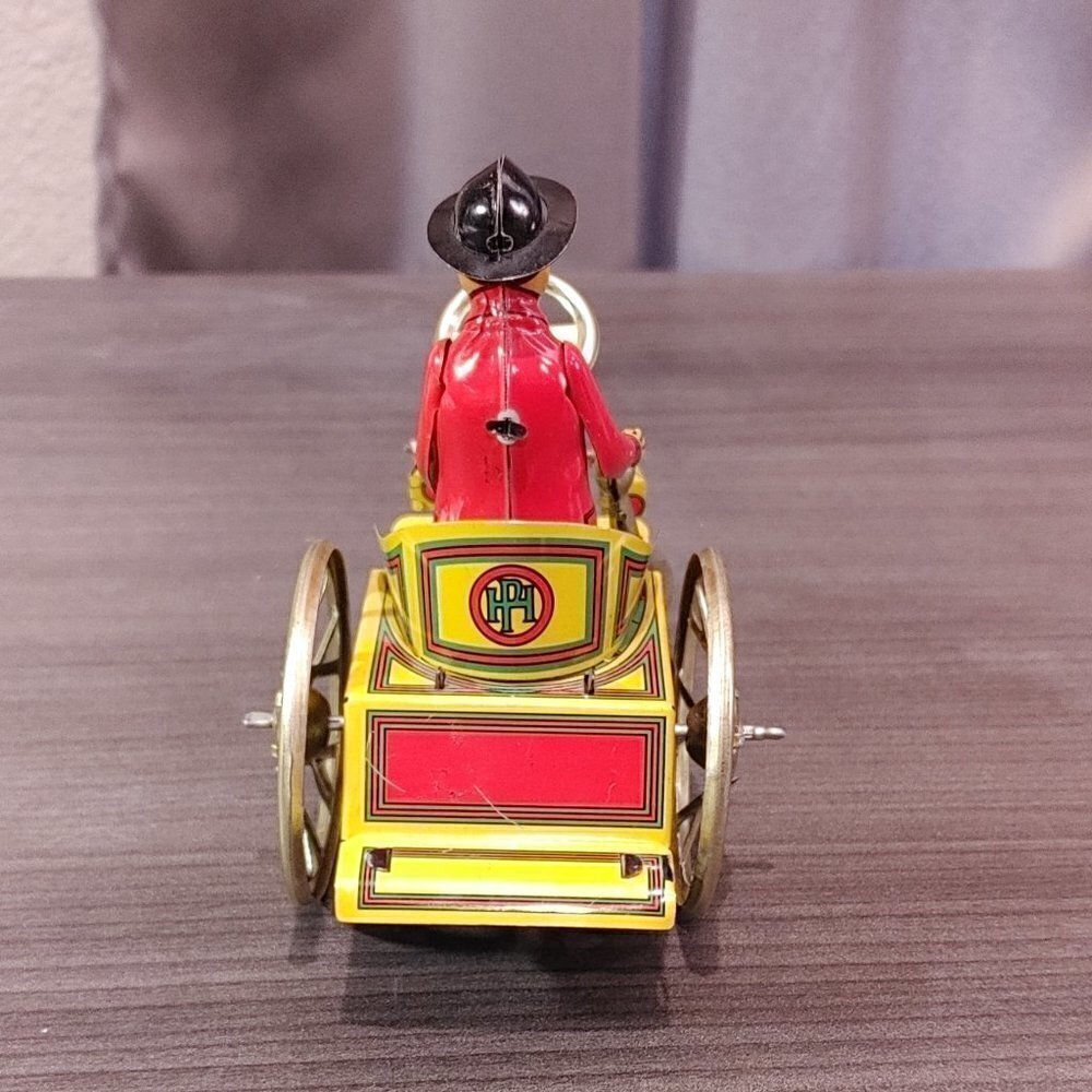 Paya Tin Toy Three Wheel Car. 5"  Vintage - Picture 4 of 6